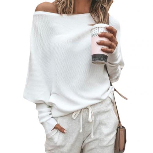 Moderne Bluse med Bådudskæring i Feminint Design