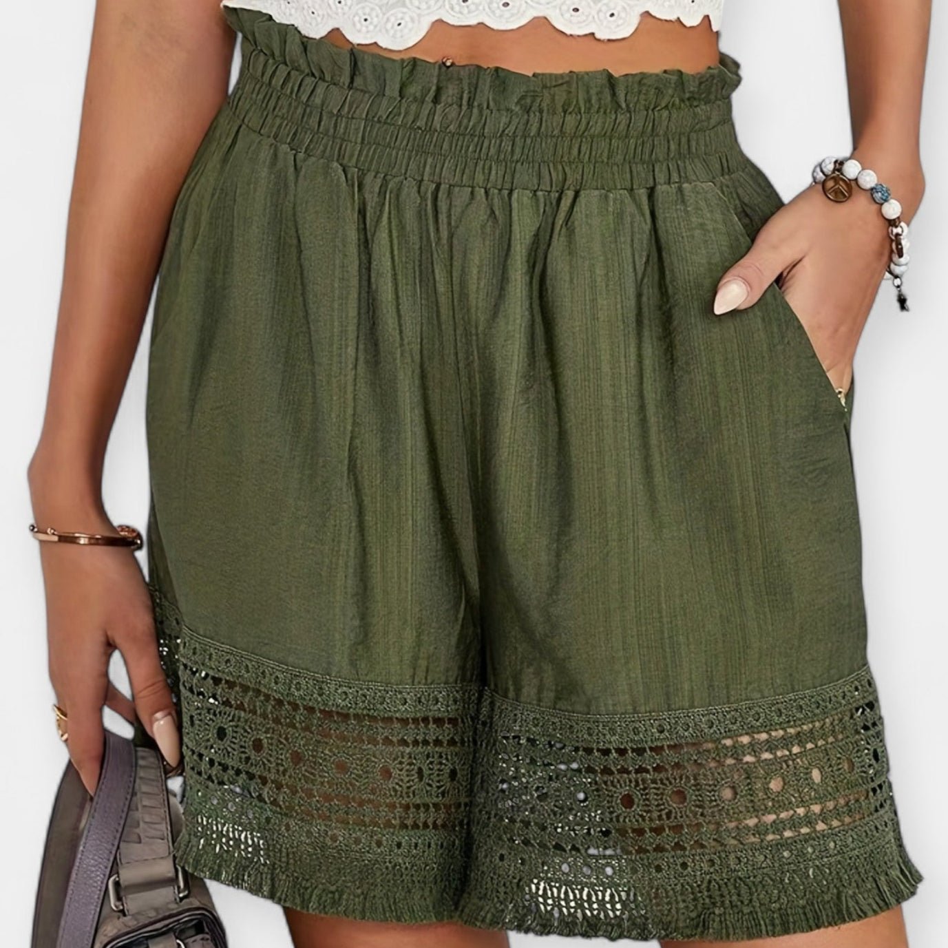 Somriga shorts med bohemiskt broderi – Lätt och elegant