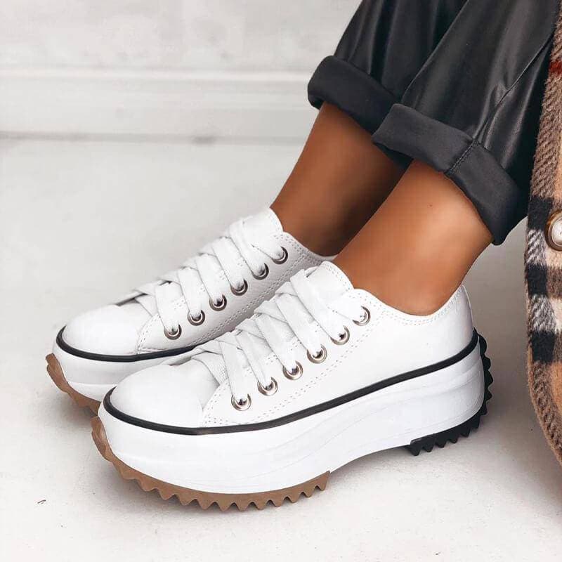 Tyra | Elevate Ditt Utseende med Stiliga Sneakers