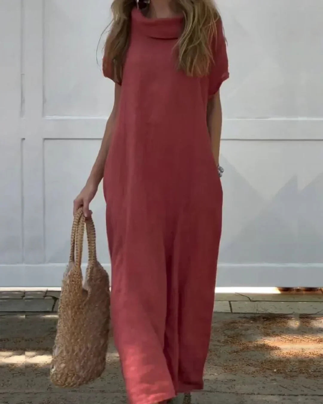 Luna - Linnekostym med Elegant Krage