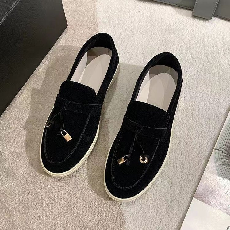 Eleganta Slip-on Skor för Kvinnor | Stilren Design med Snördetalj