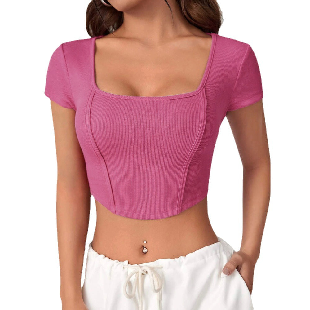 Stilfuld cropped top med firkantet udskæring og ribstruktur