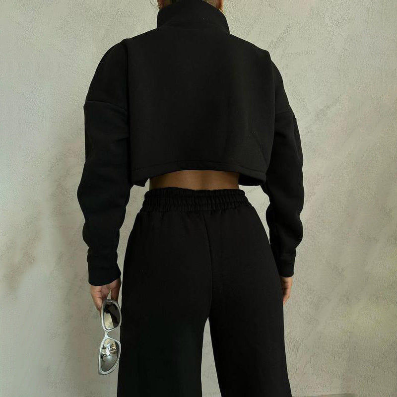 Moderne cropped sweatshirtjakke med højt krave