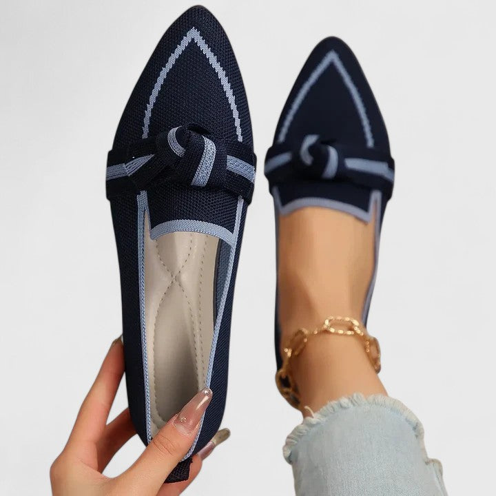 Elara | Eleganta spetsiga loafers för dam med knutdetalj