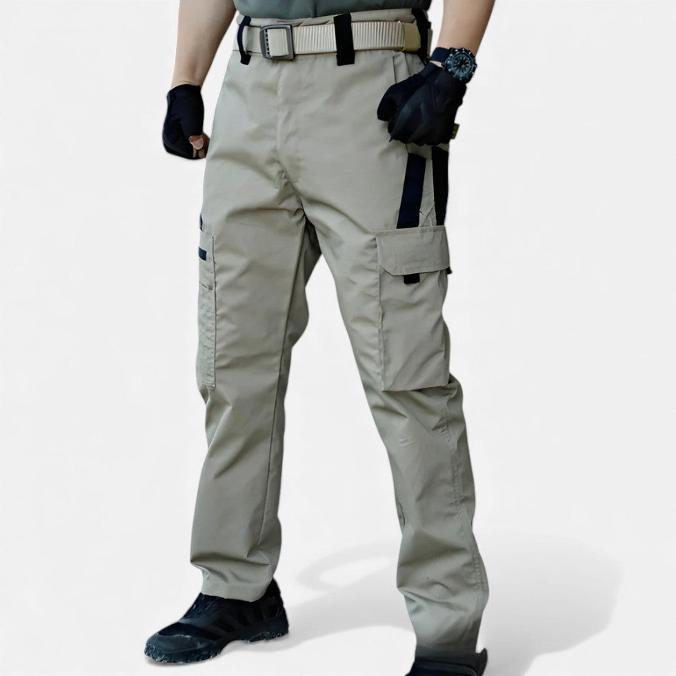 Arbejdsmænd med flere lommefunktioner