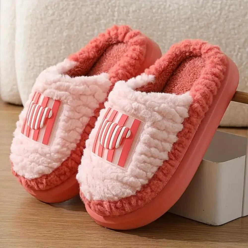 Klassiska Slip-On Tofflor – Pålitlig värme för hemmet