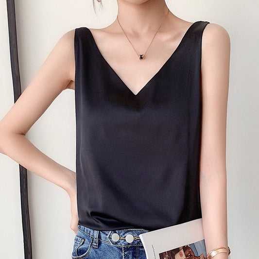 Sublim | Elegant Satin V-ringad Top för Damer