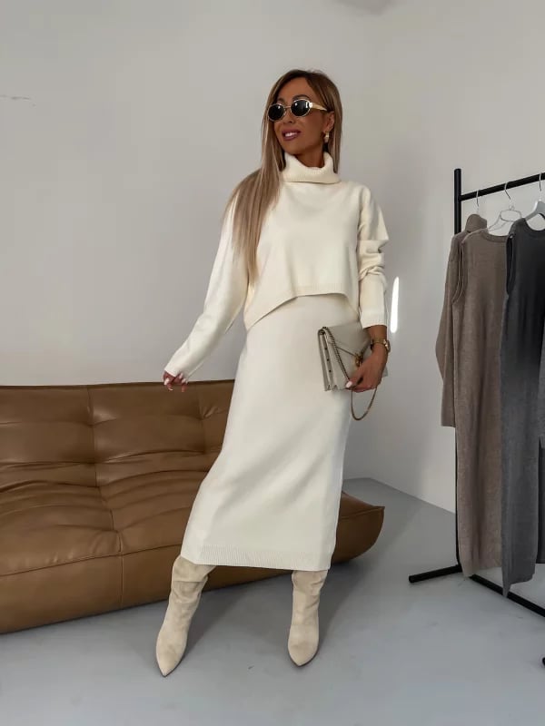 Elegant set med klänning och turtleneck