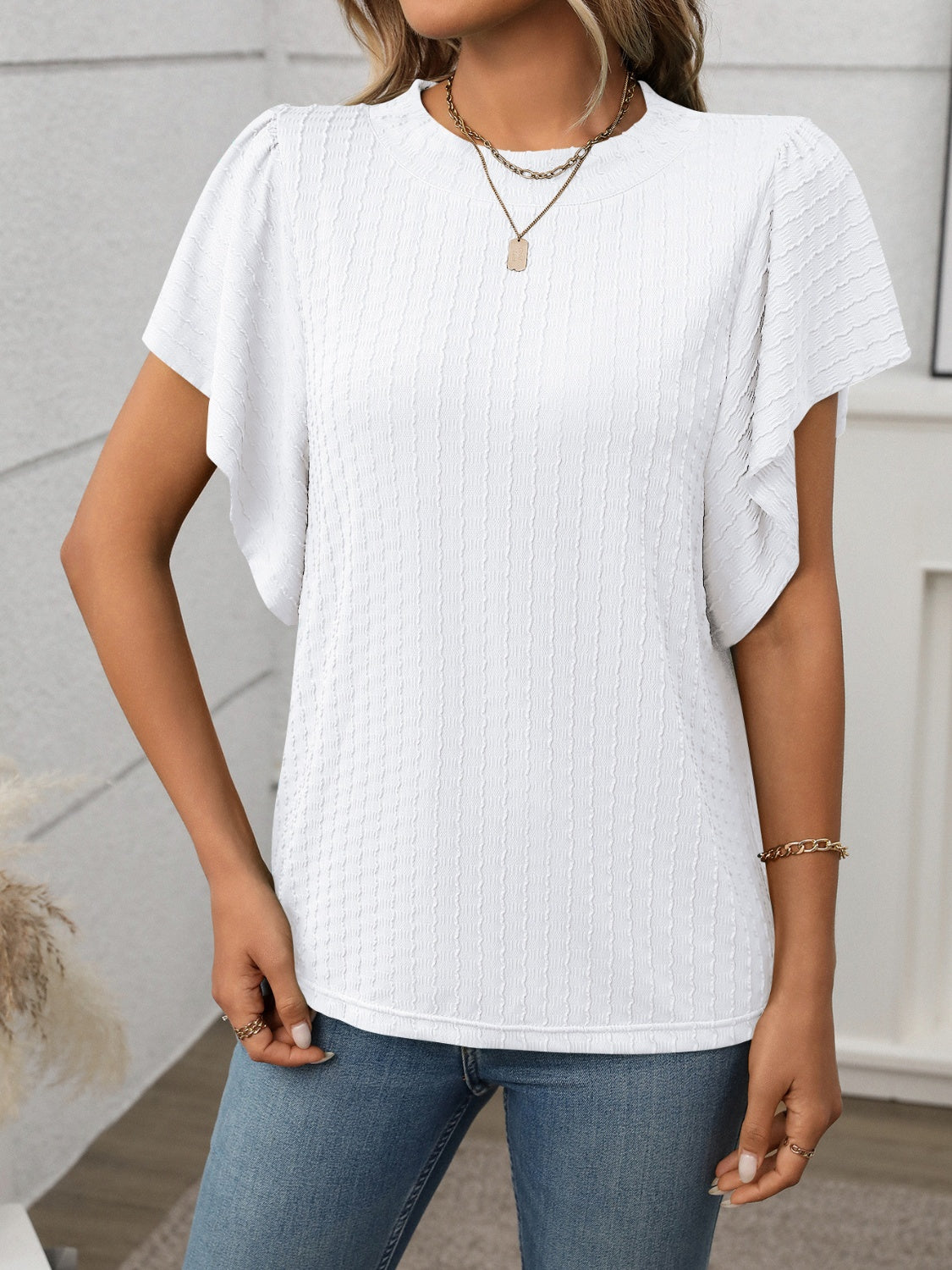 Elegant T-Shirt med Rund Hals og Lette Ærmer