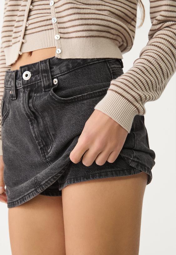 Moderne Denim Mini-Skort til Din Unikke Stil