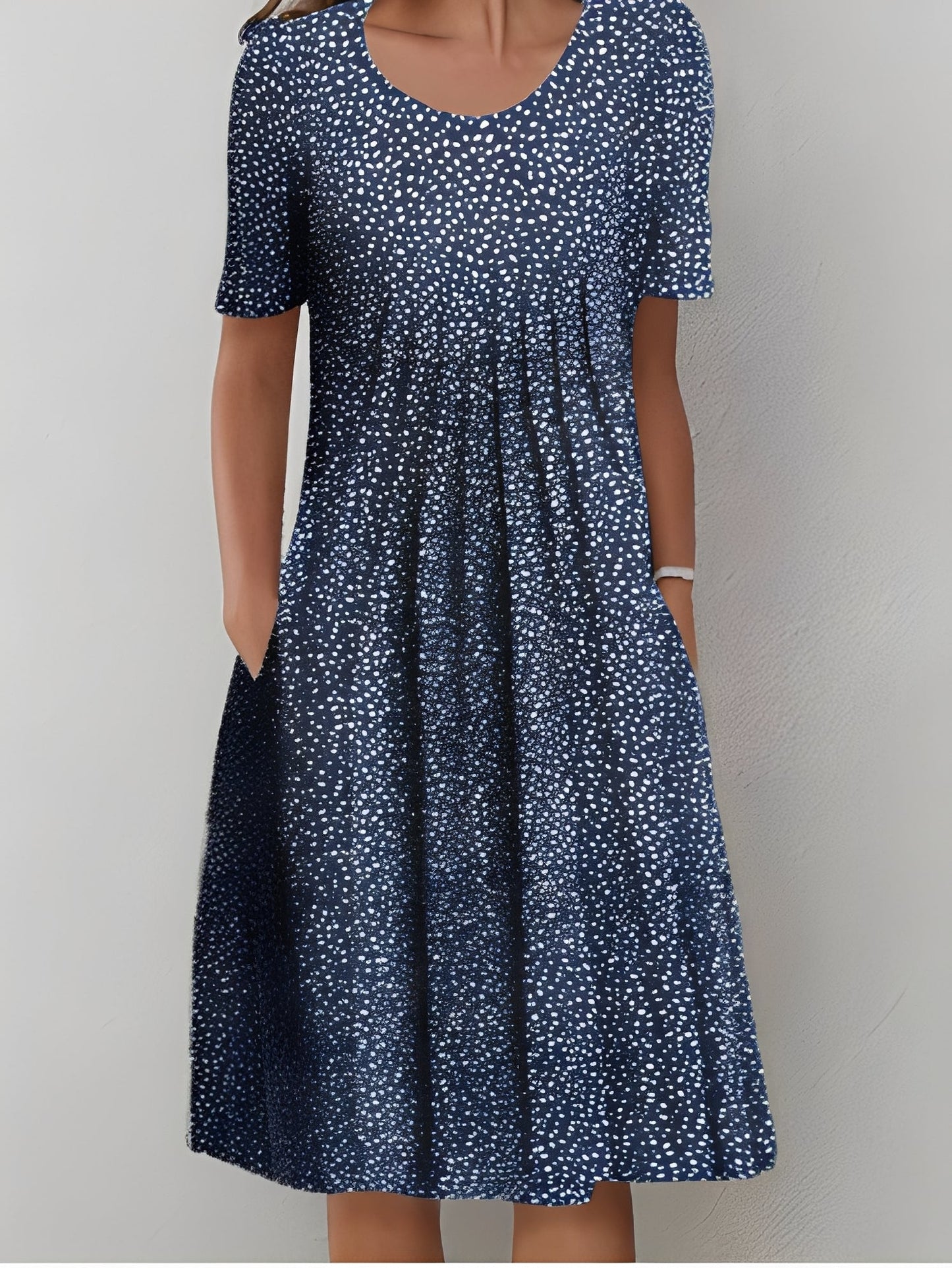 Ella - Eleganta klänningen med unik design för varje tillfälle