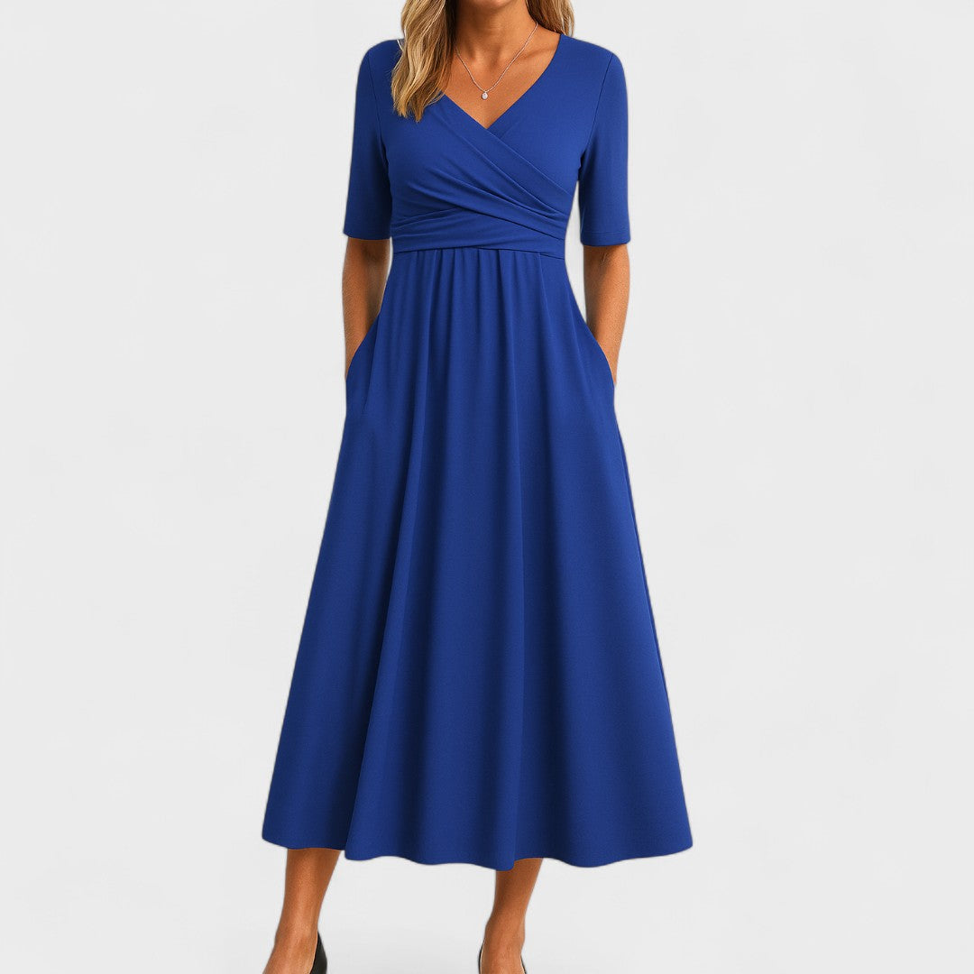 Evelina | Elegant Maxi Klänning med V-Utskärning