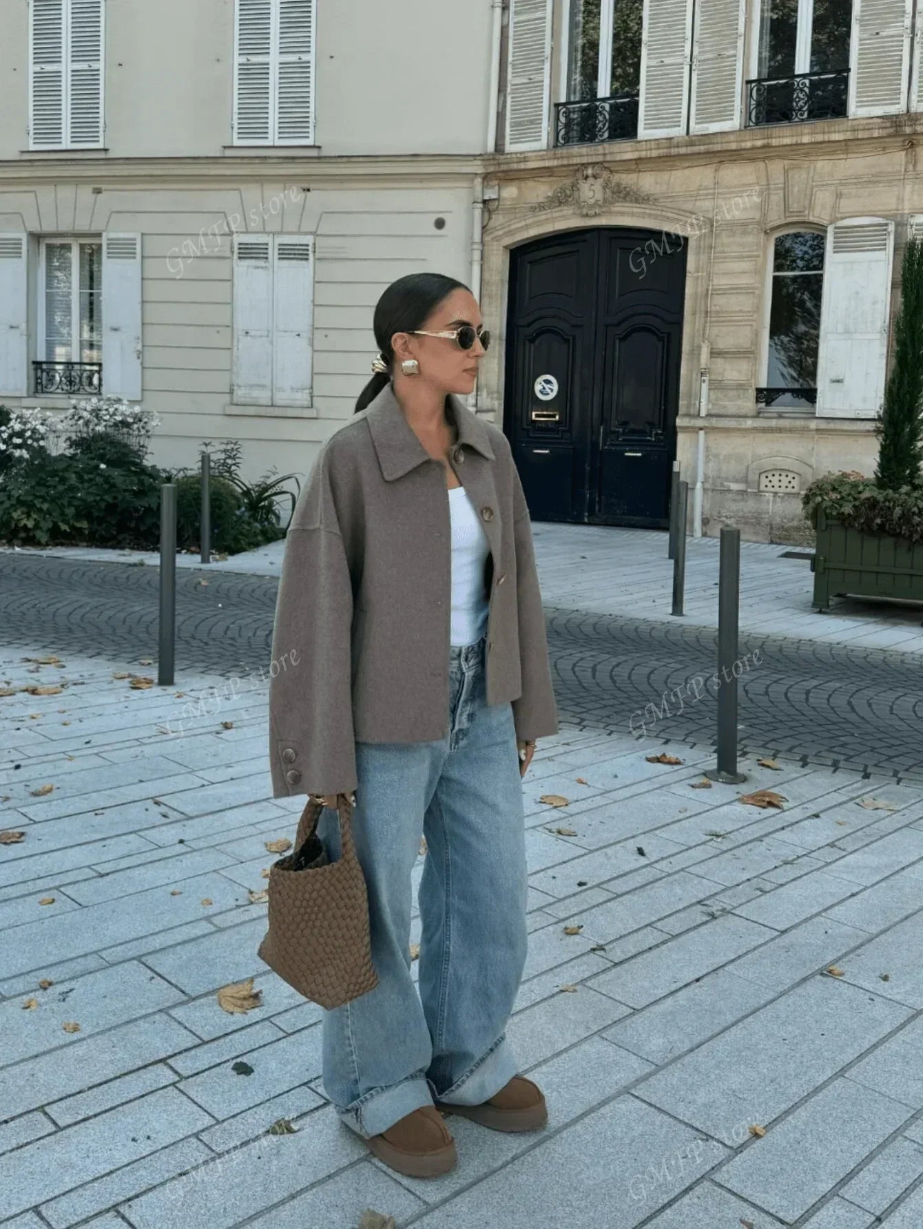 Cropped uldjakke med knaplukning – tidløs paris-chic til kvinder