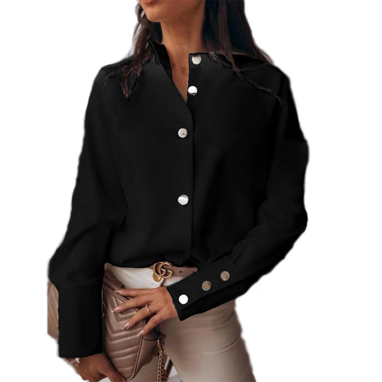 Chic blus med unika detaljer och elegant snitt