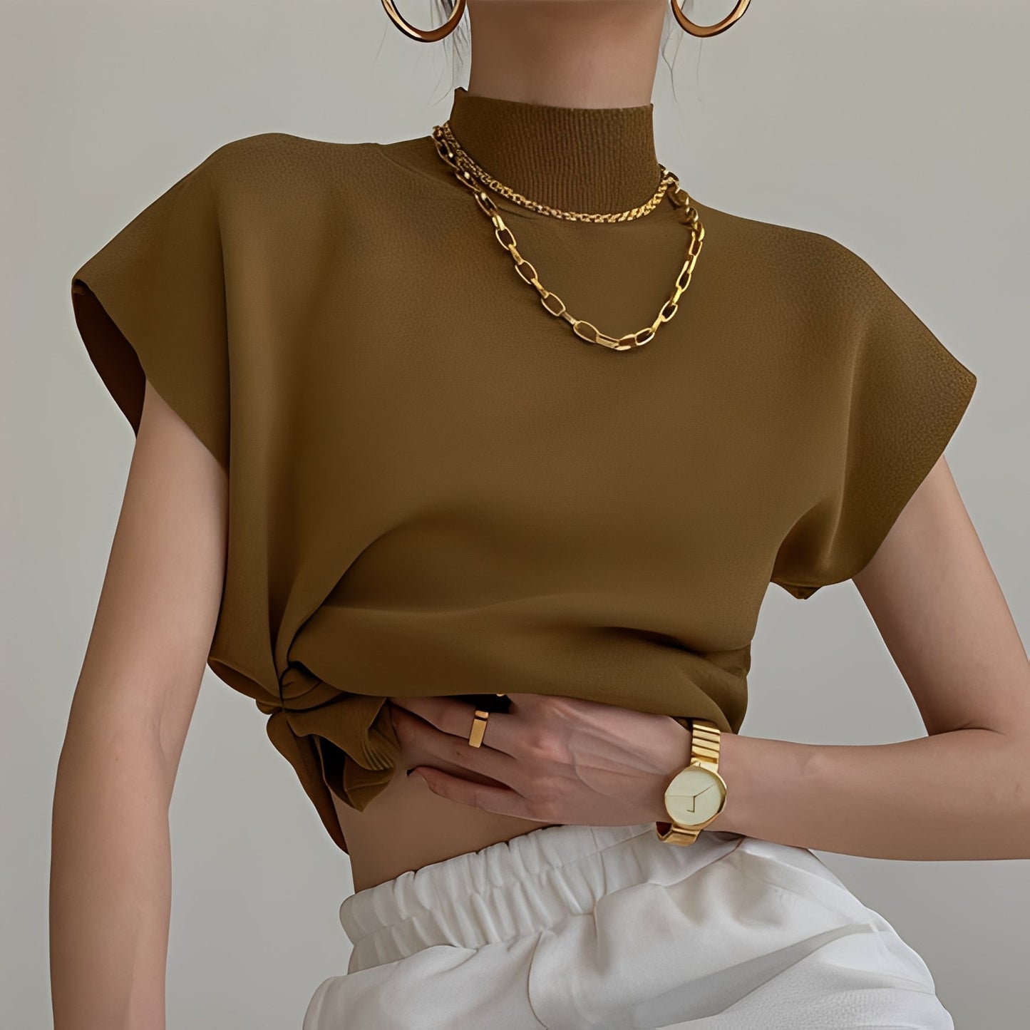 Luna - Eleganta Halvhalsade Top för en Stilfull Look