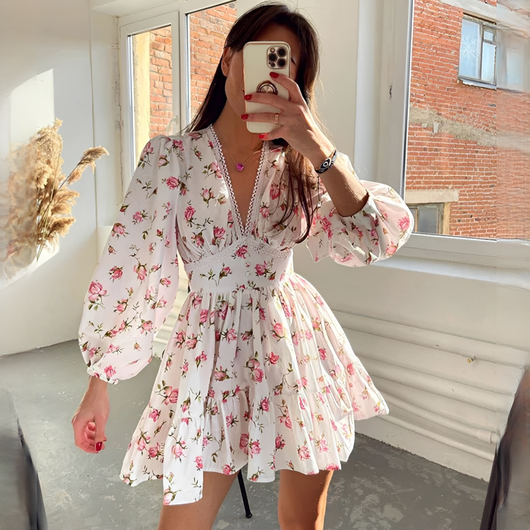 Floralt Chic - Elegant Sommarklänning för Kvinnor