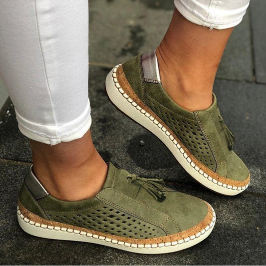 Mira | Trendiga slip-on sneakers för damer