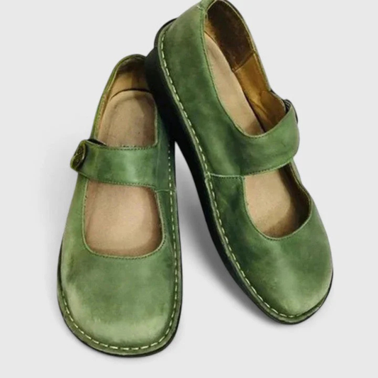 Livia | Eleganta Slip-On-skor med Detaljer
