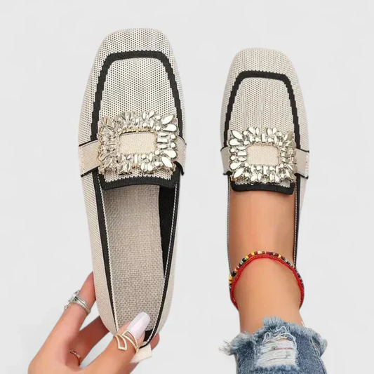 Nora | Elegant Slip-On Loafers med Smyckesdetaljer