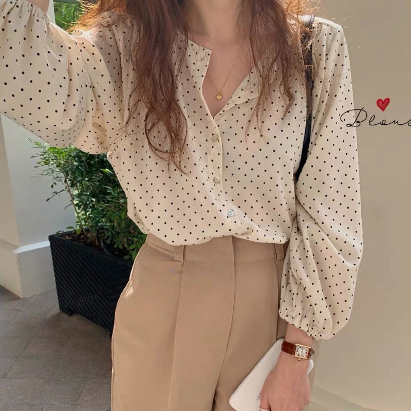 Chic Bluse med Bløde Ærmer og Prikket Mønster