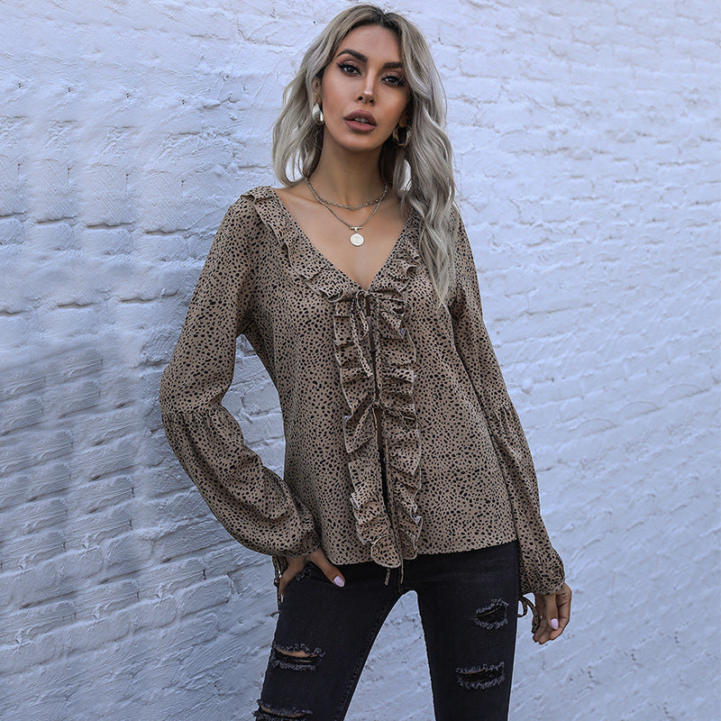 Elegant Bluse med Rüschen og Luftige Puffærmer