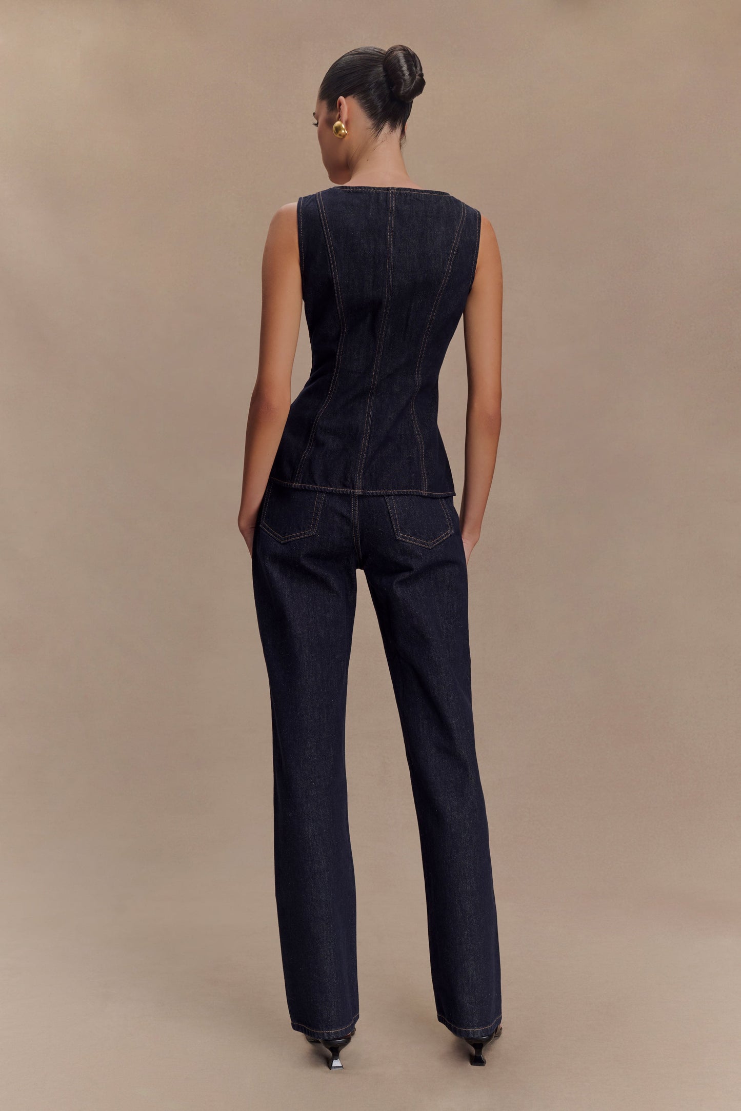 Elegant denim sæt med korsettop og lige ben bukser