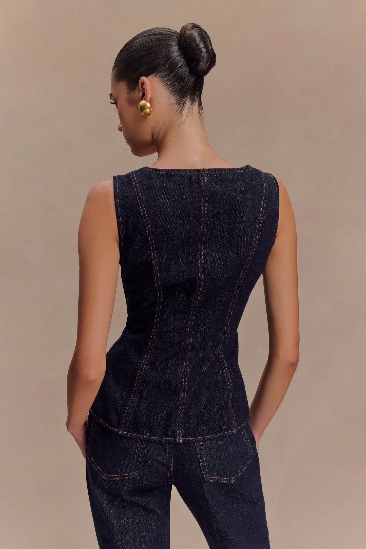 Elegant denim sæt med korsettop og lige ben bukser