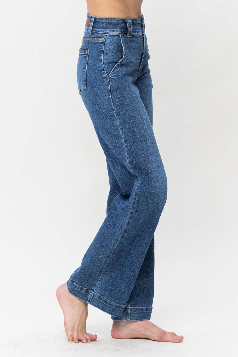 Moderne Jeans med høj talje og bredt ben
