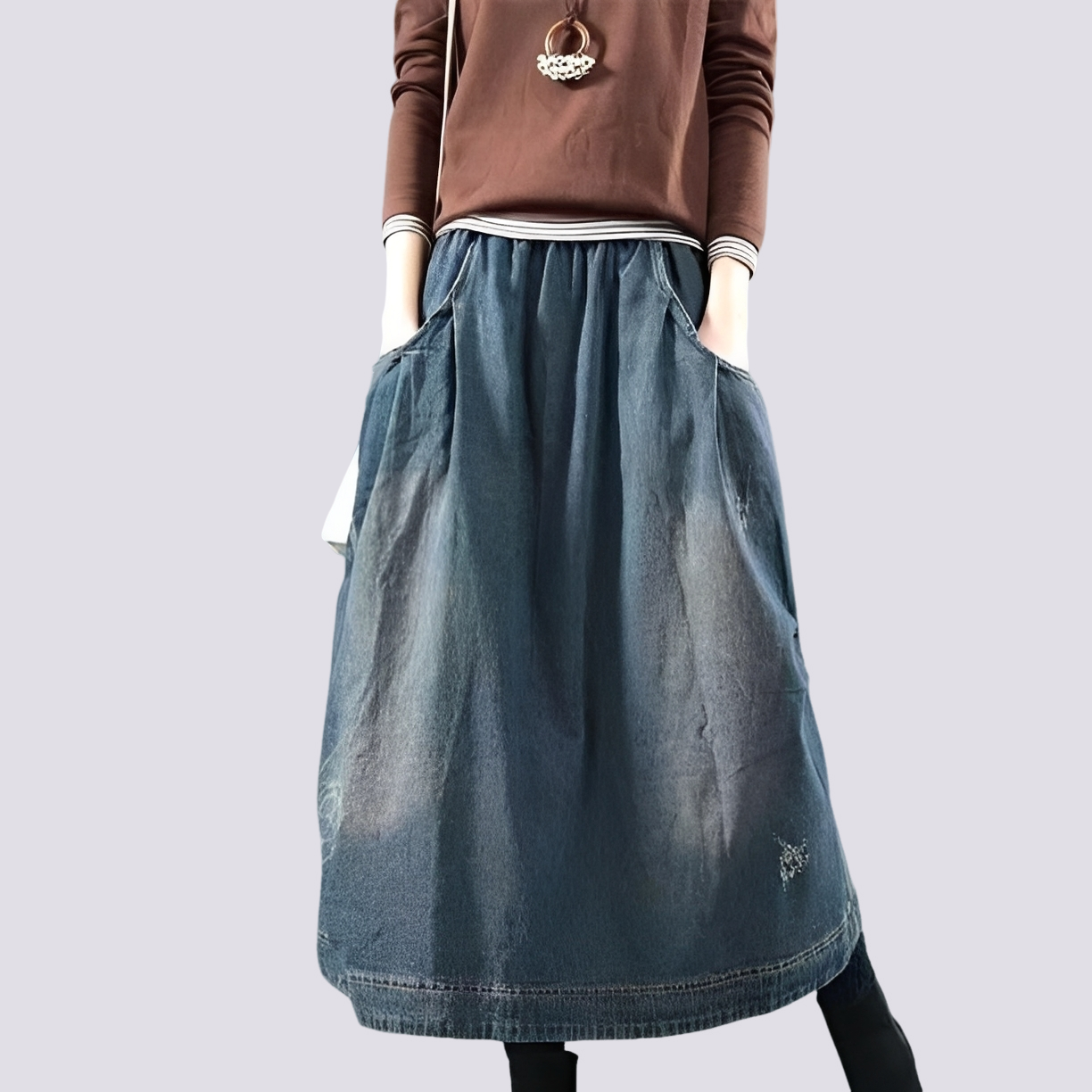 Mira - Trendig Patchwork-Jeanskjol för Stilmedvetna Kvinnor