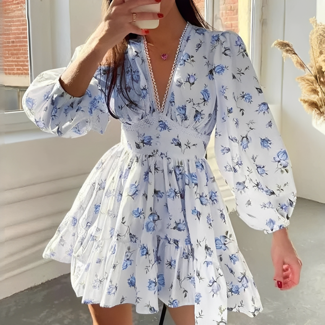 Floralt Chic - Elegant Sommarklänning för Kvinnor