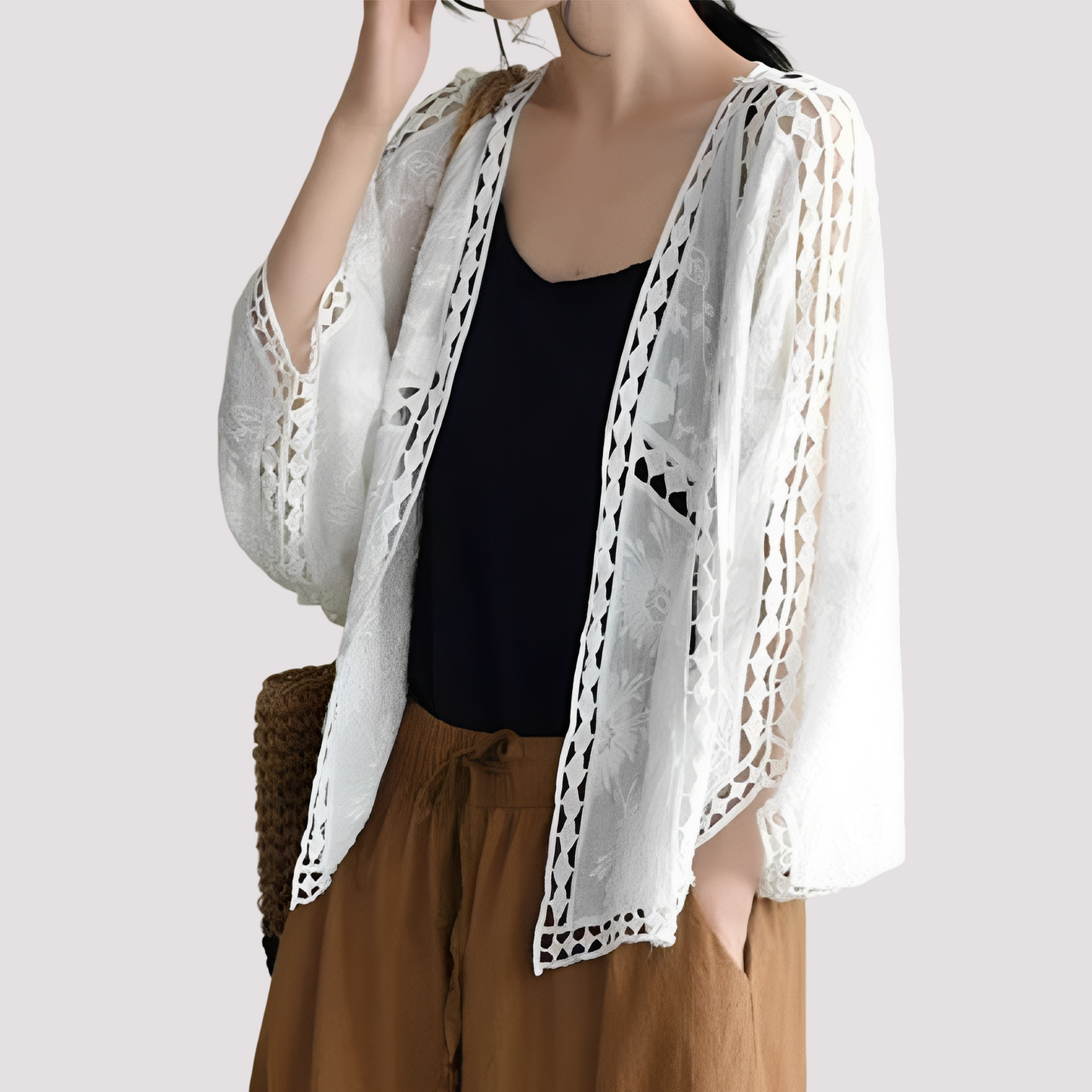 Nora - Trendig Cardigan med Cut-Outs för Damer