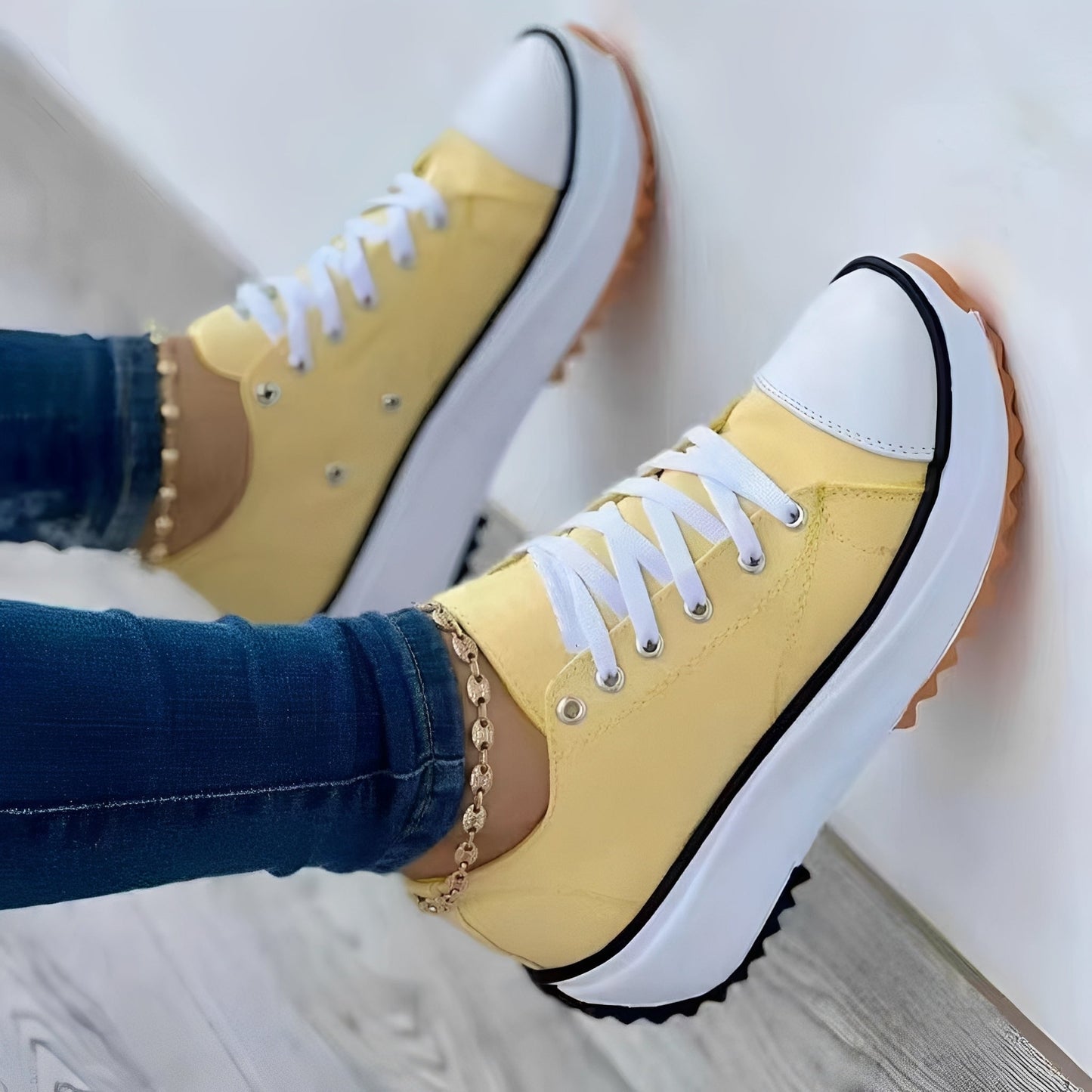 Vibrant - Trendiga Sneakers för Mode Medvetna Kvinnor