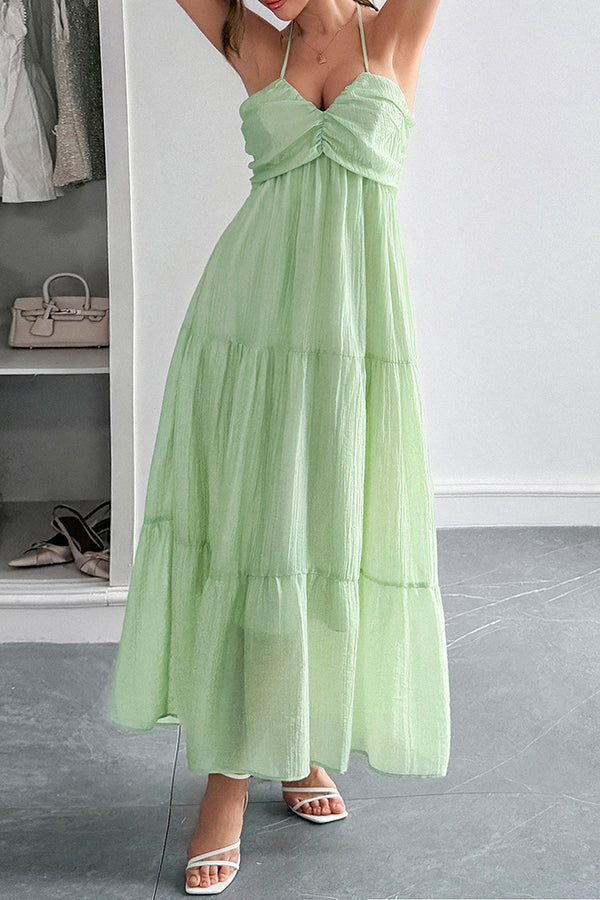 Elegante Maxikjole med Halterneck-design til Ferie-vibes