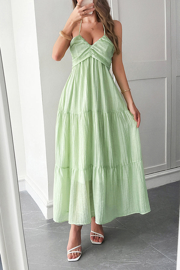 Elegante Maxikjole med Halterneck-design til Ferie-vibes