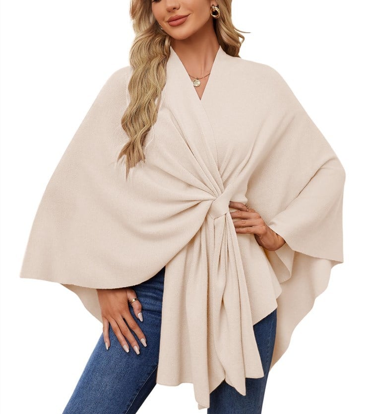 Luksuriøs og stilfuld poncho-sjal til elegant lag-på-lag