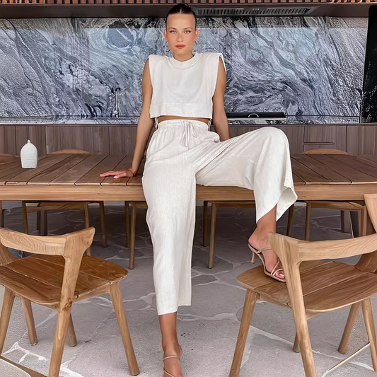 Chic Ensemble med Luftiga Byxor och Top