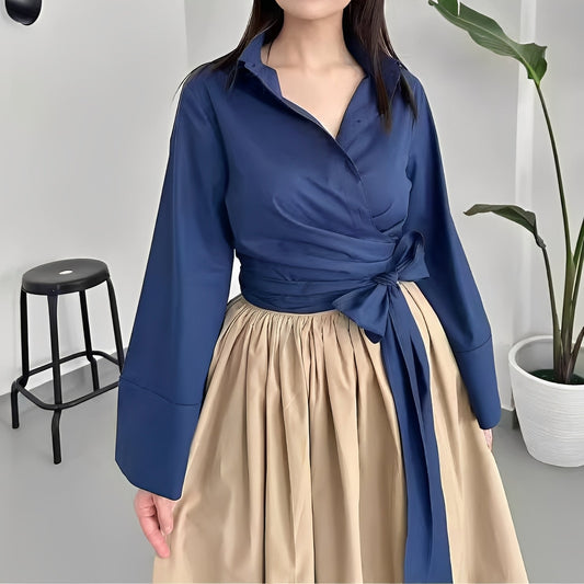 Mira - Elegant och avslappnat blus med midjebälte för kvinnor