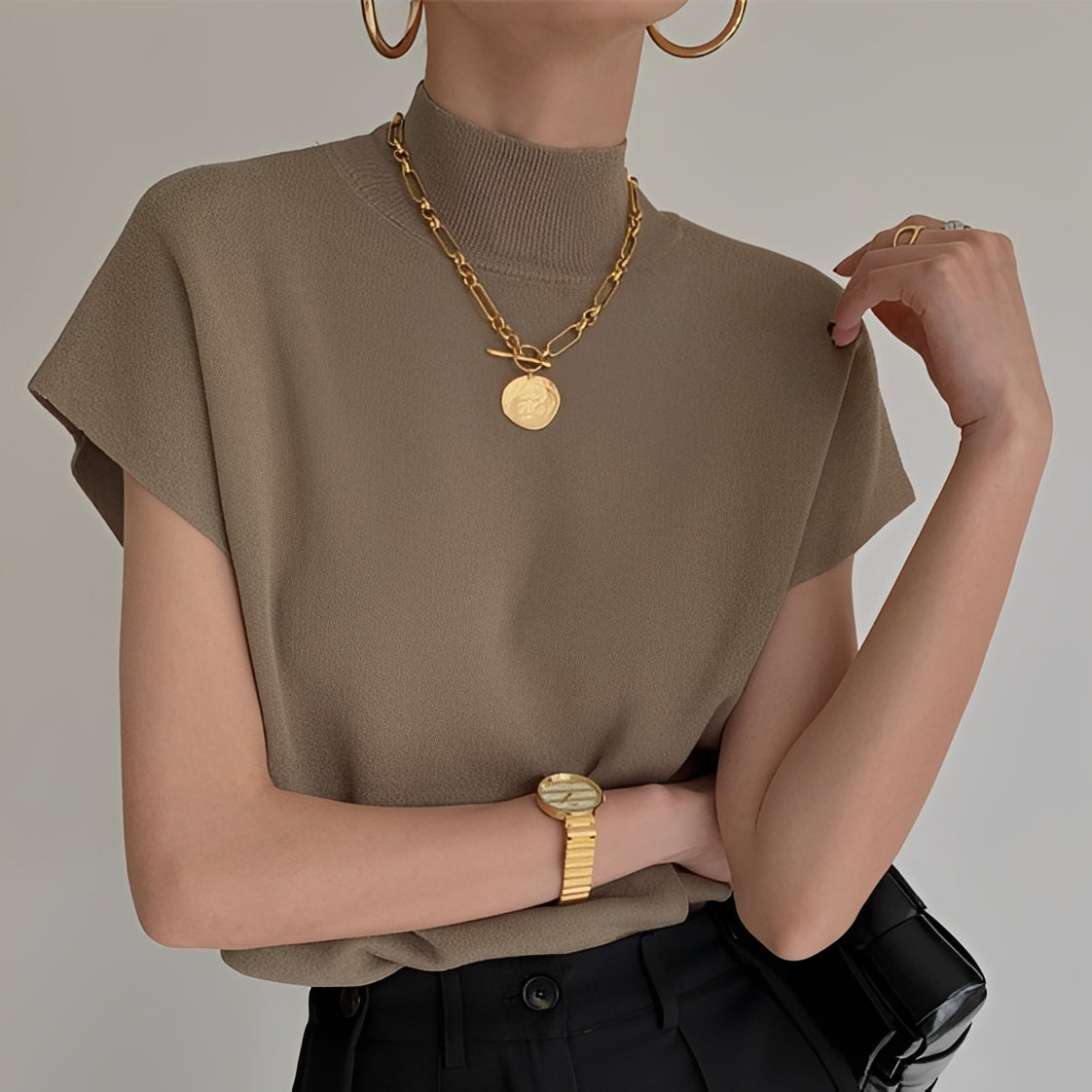 Luna - Eleganta Halvhalsade Top för en Stilfull Look