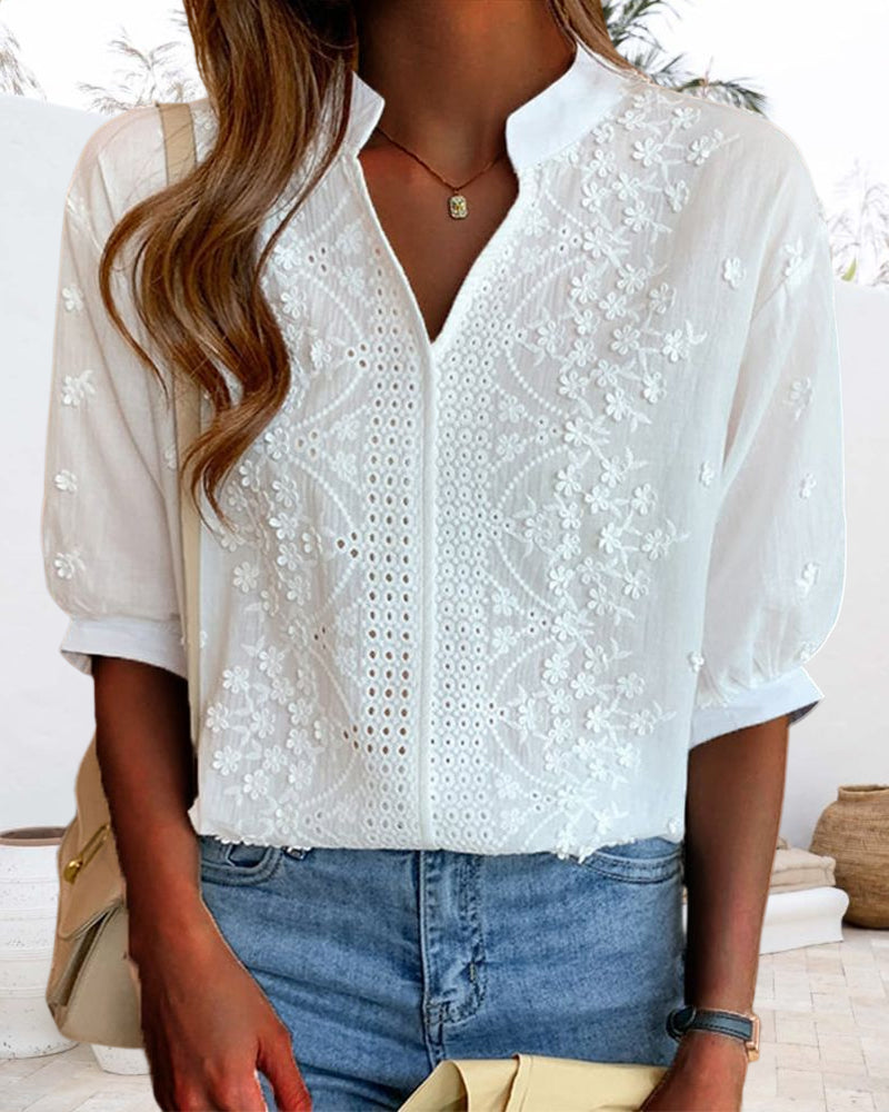 Evelina | Elegant sommarblus med V-ringning och puffärmar