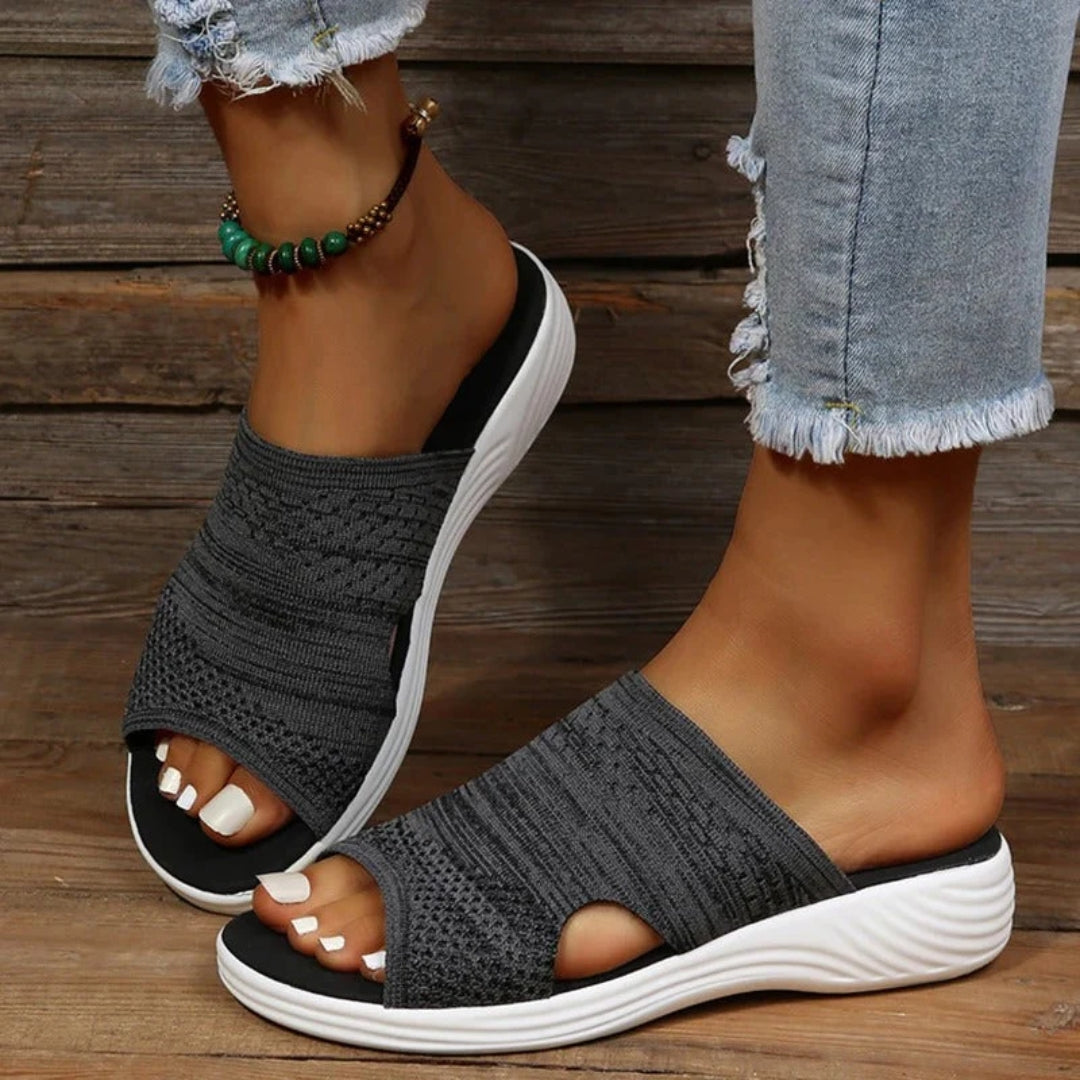 Luna | Trendiga Slip-On Sandaler för Sommarens Elegans
