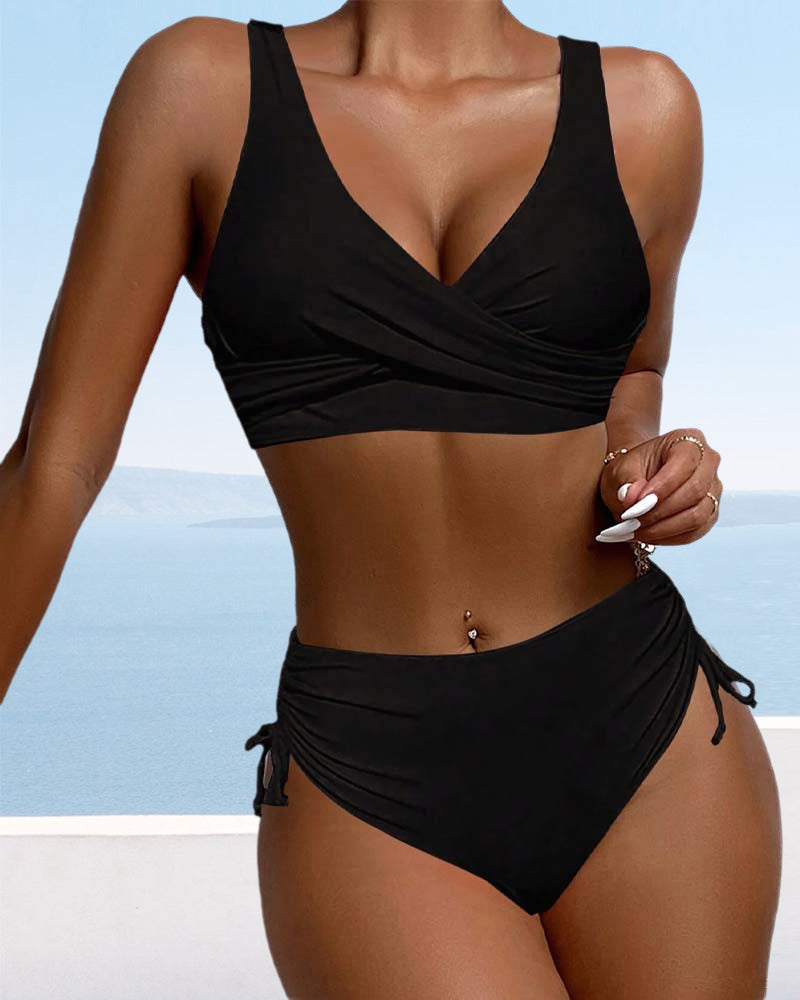 Bikini med snörning bak och dragsko – VarmNord stil