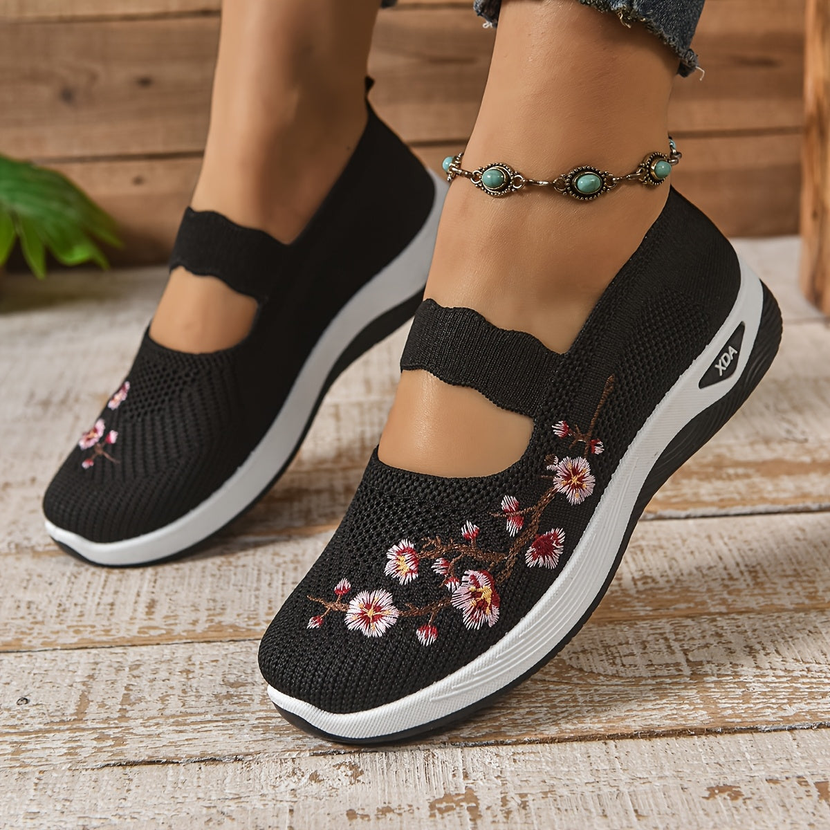Blommönstrade Mesh Slip-On Skor – Färgsprakande Stil