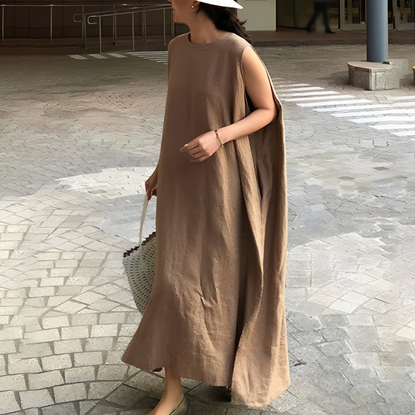 Evelina - Elegant, ärmlöst plisserat klänning för stilmedvetna kvinnor