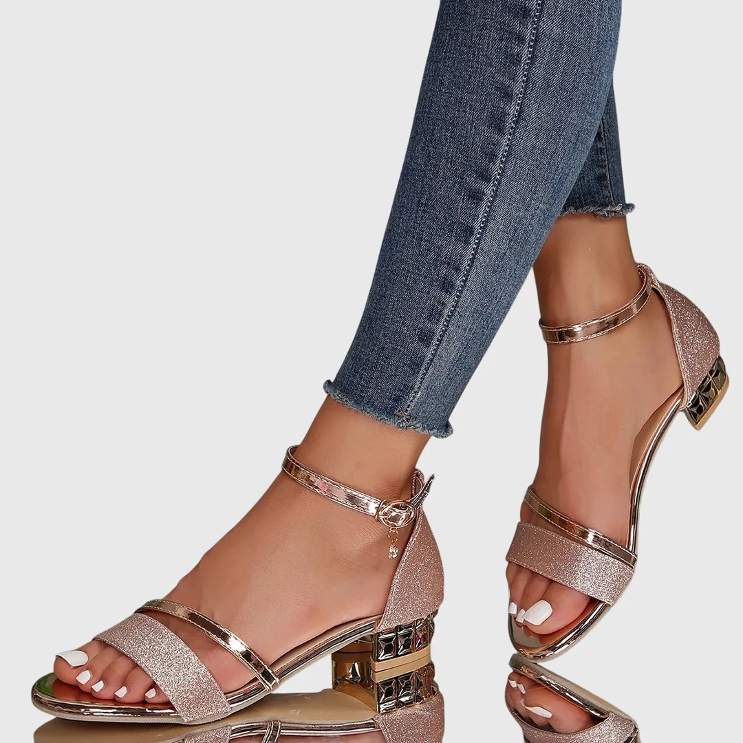 Mira | Eleganta Sandaler med Klack och Ankelrem