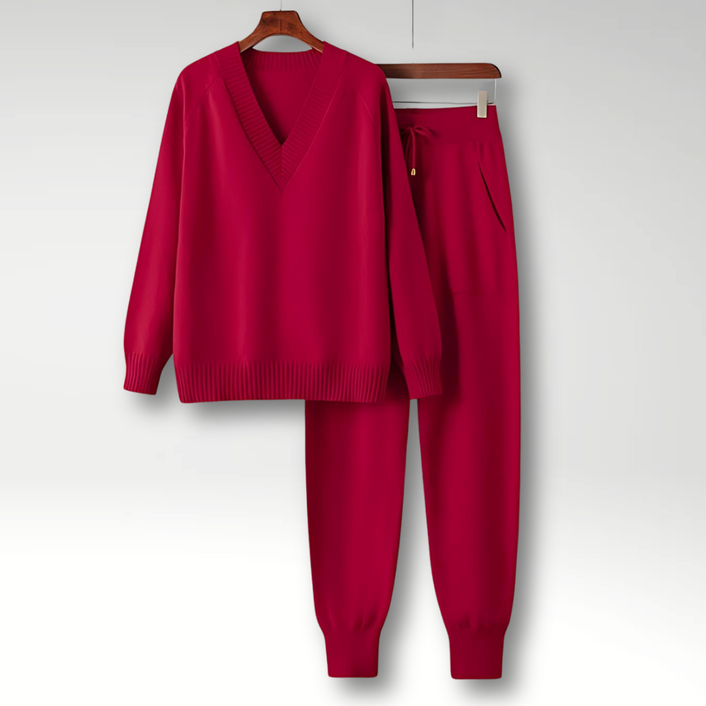 Elegant mysset med luva och byxor – Stilfull avkoppling