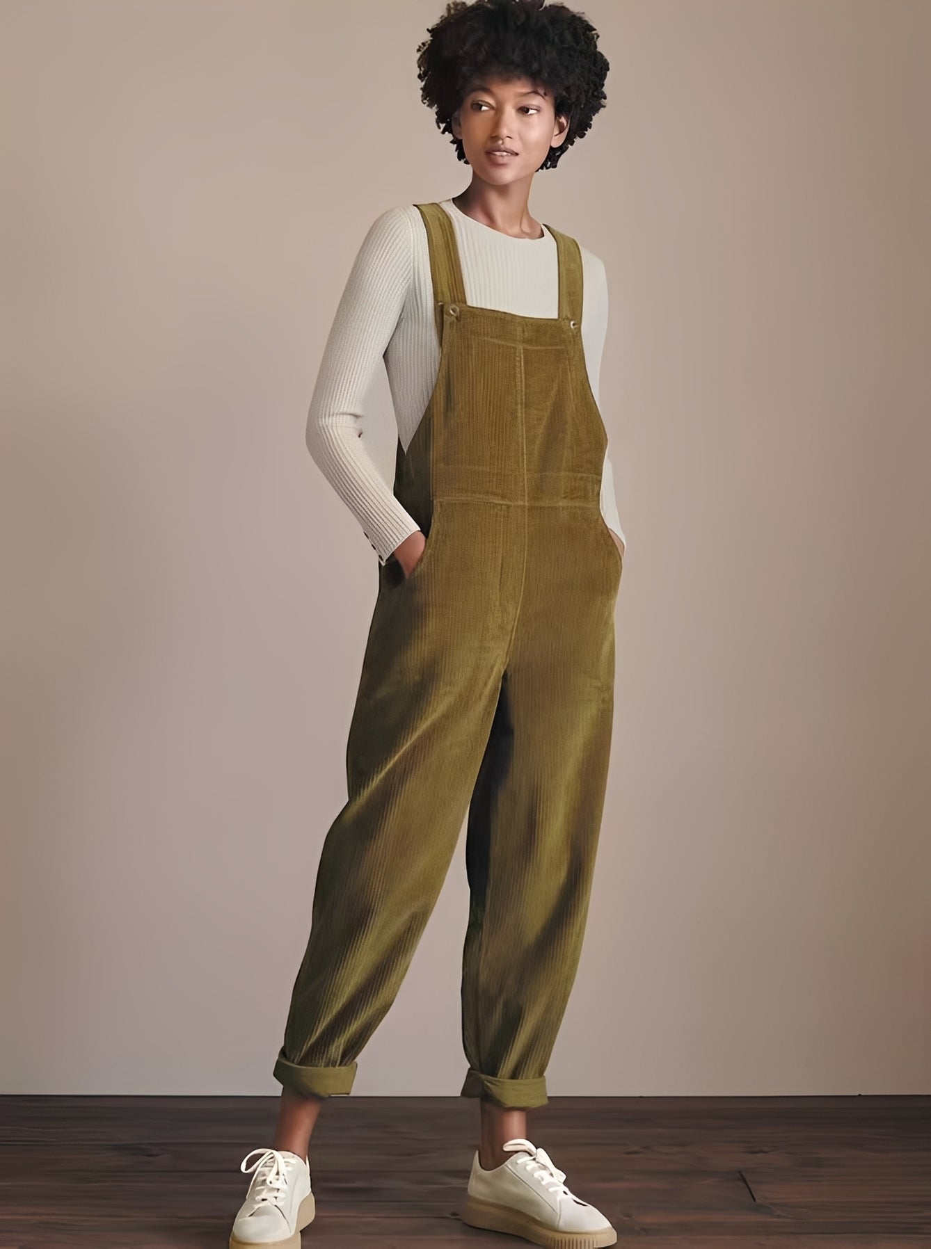 Evelina - Elegant Cord-Jumpsuit för en Sofistikerad Look