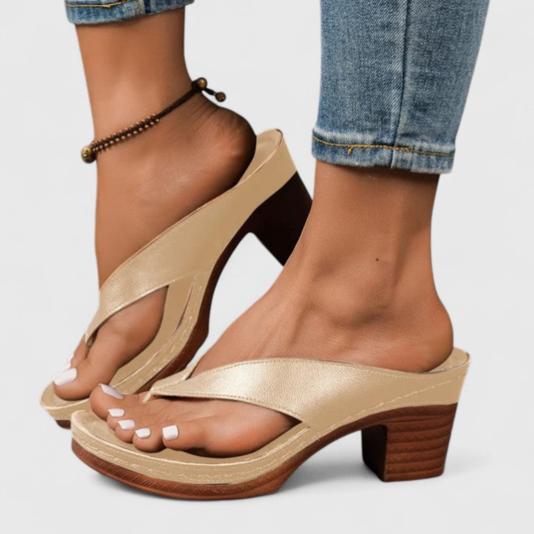 Luna | Trendiga Chunky Klacksandaler för Kvinnor