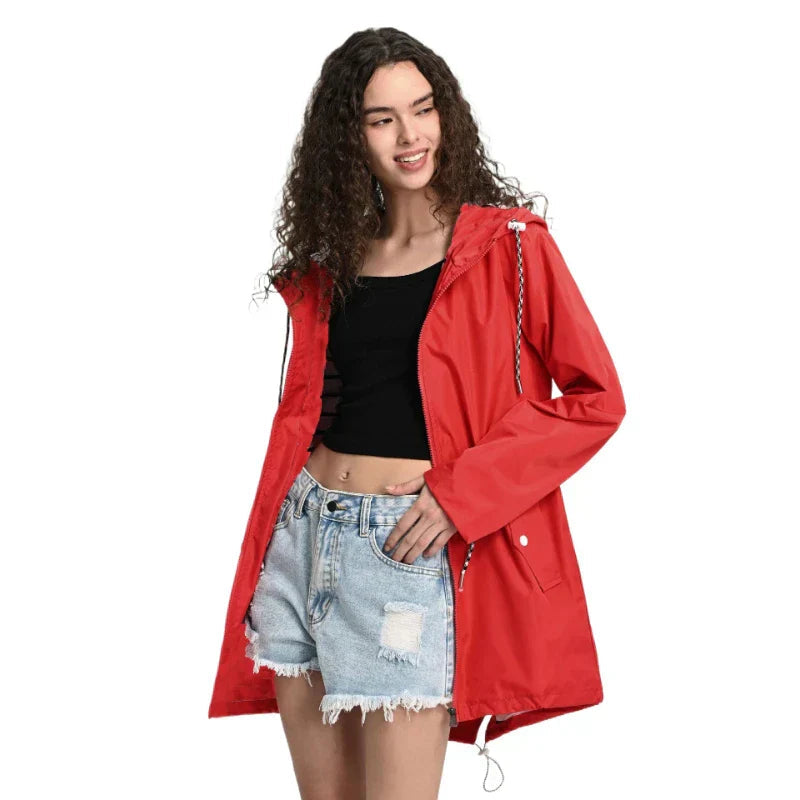 Elegant vandafvisende trenchcoat til alle vejrforhold