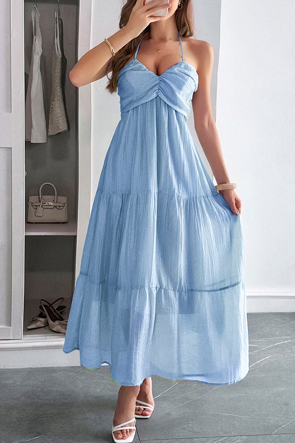 Elegante Maxikjole med Halterneck-design til Ferie-vibes