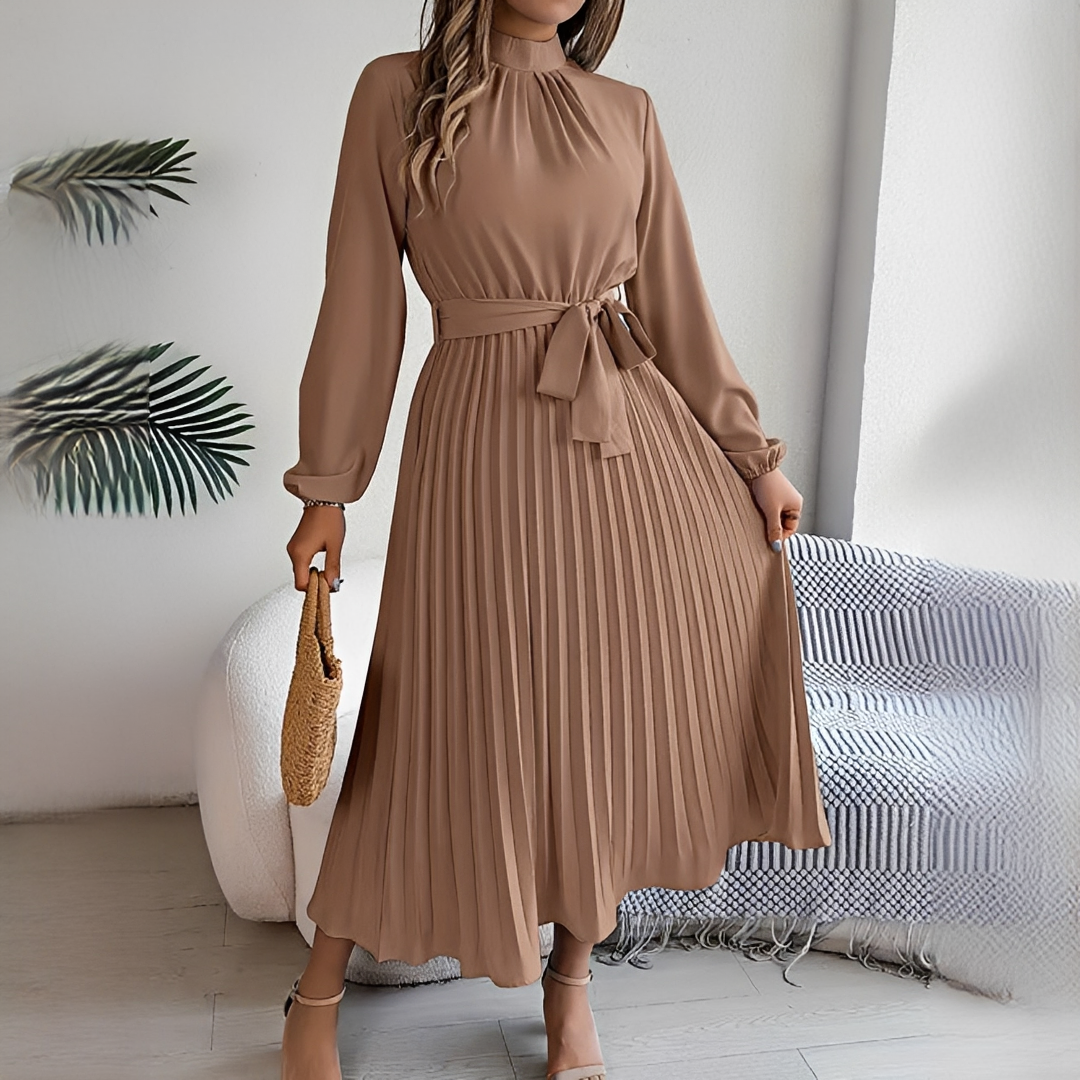 Allegra - Klänning med eleganta, plisserade ärmar